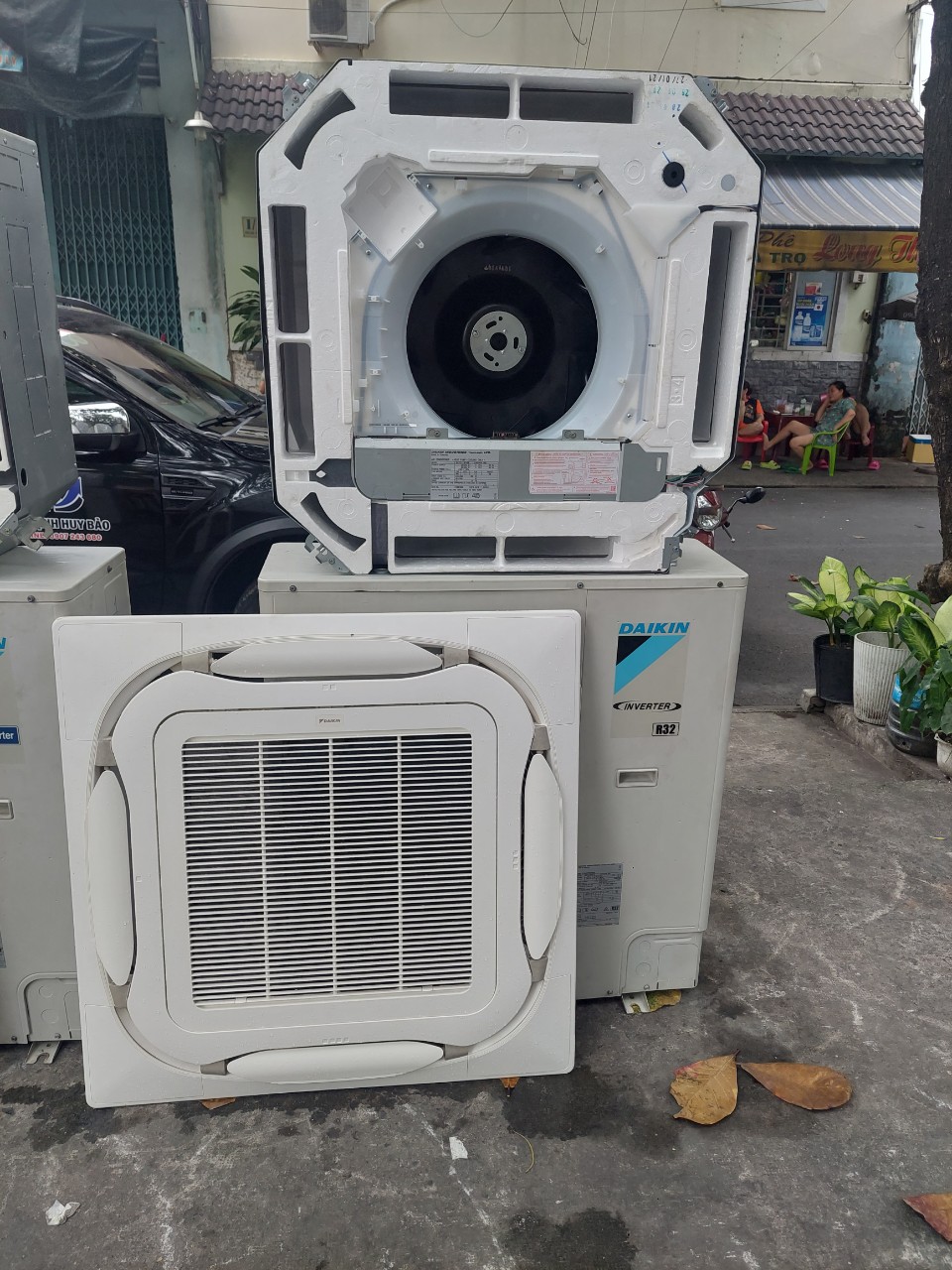 Địa chỉ bán máy lạnh cũ uy tín là đơn vị cung cấp các dòng máy lạnh cũ ổn định, với chất lượng cao và uy tín tại các quận huyện Thành phố Hồ Chí Minh 